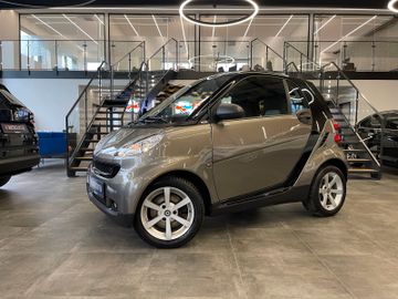 Smart ForTwo 62kW *KLIMA*RADIO*SHZ*PANORAMAGLASDACH*