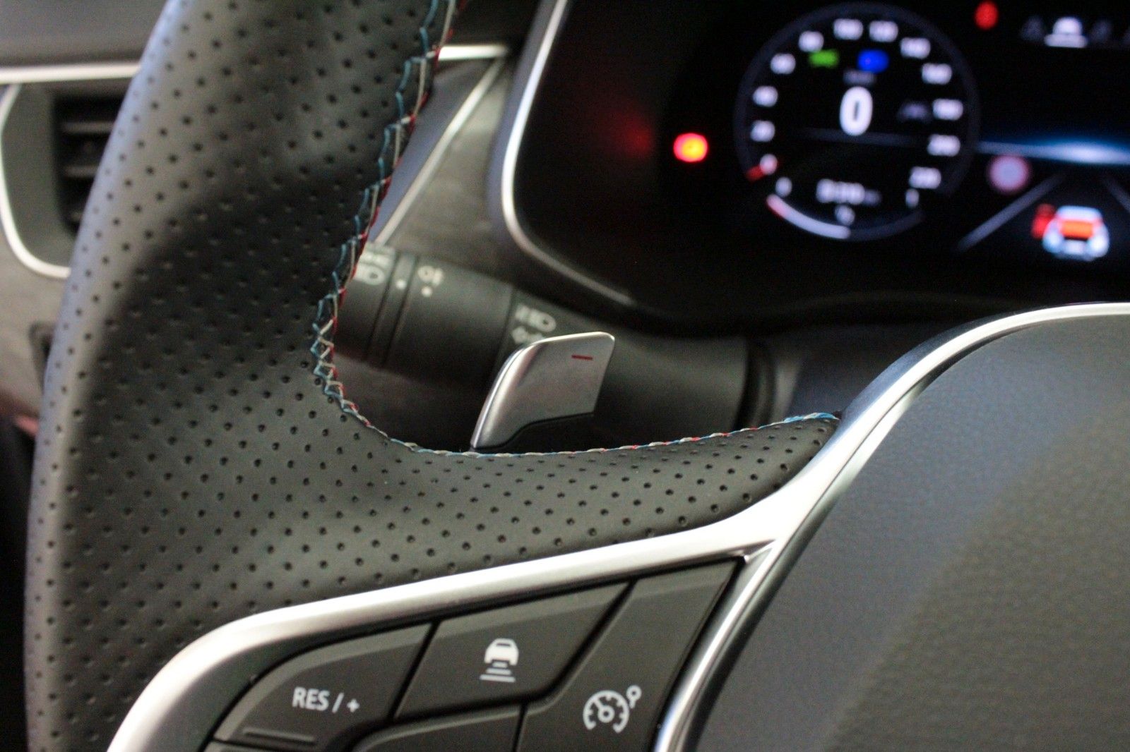 Fahrzeugabbildung Renault Arkana Mild Hybrid 160 EDC Esprit Alpine*15098*