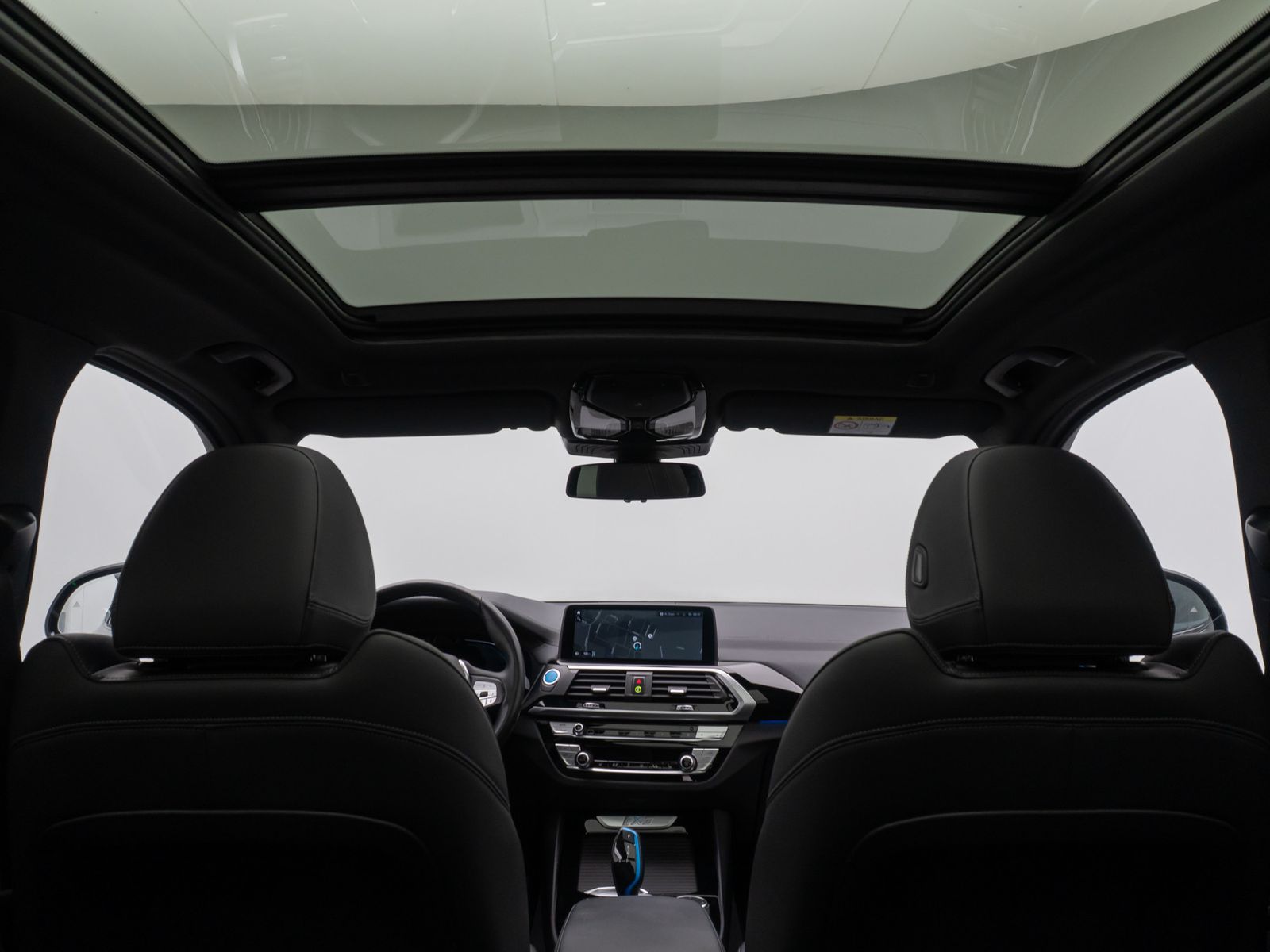 Fahrzeugabbildung BMW iX3 Impressive Alarm H/K 360°HUD Komfort Panoram