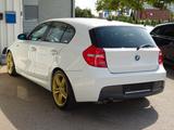 BMW 118i M Sportpaket 5 Türer Facelift Leder Xenon - BMW 118: 118i Facelift