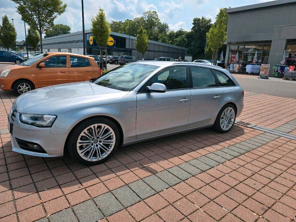 AUDI Audi A4 B8 Avant S-line 2.0 Quattro Facelift