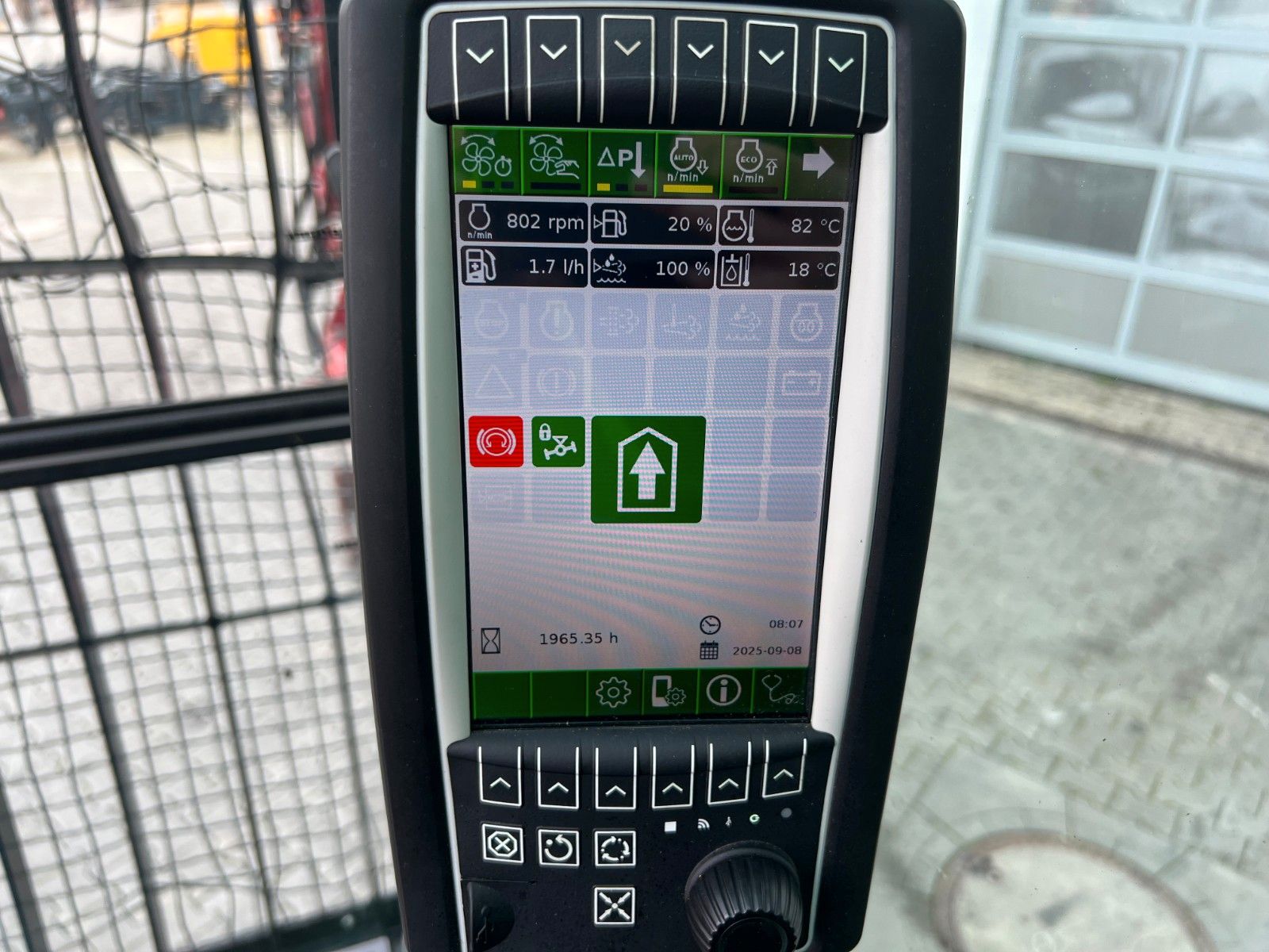 Fahrzeugabbildung Sennebogen 718 / inkl. Vosch Fällzange / nur 1.965h!