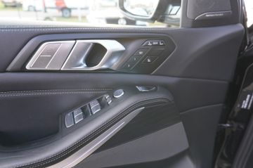 BMW X7 M50 - 12