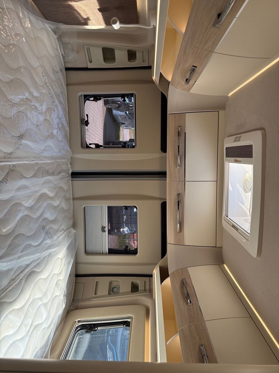 Fahrzeugabbildung Eura Mobil Van V 595 HB Mondial Plus- & Fahrassistenzpaket