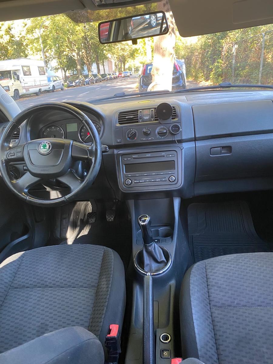 Skoda Fabia 2011 — photo 6
