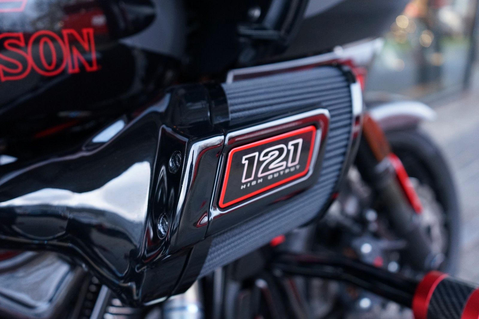 Fahrzeugabbildung Harley-Davidson Road Glide ST CVO CLUBSTYLE