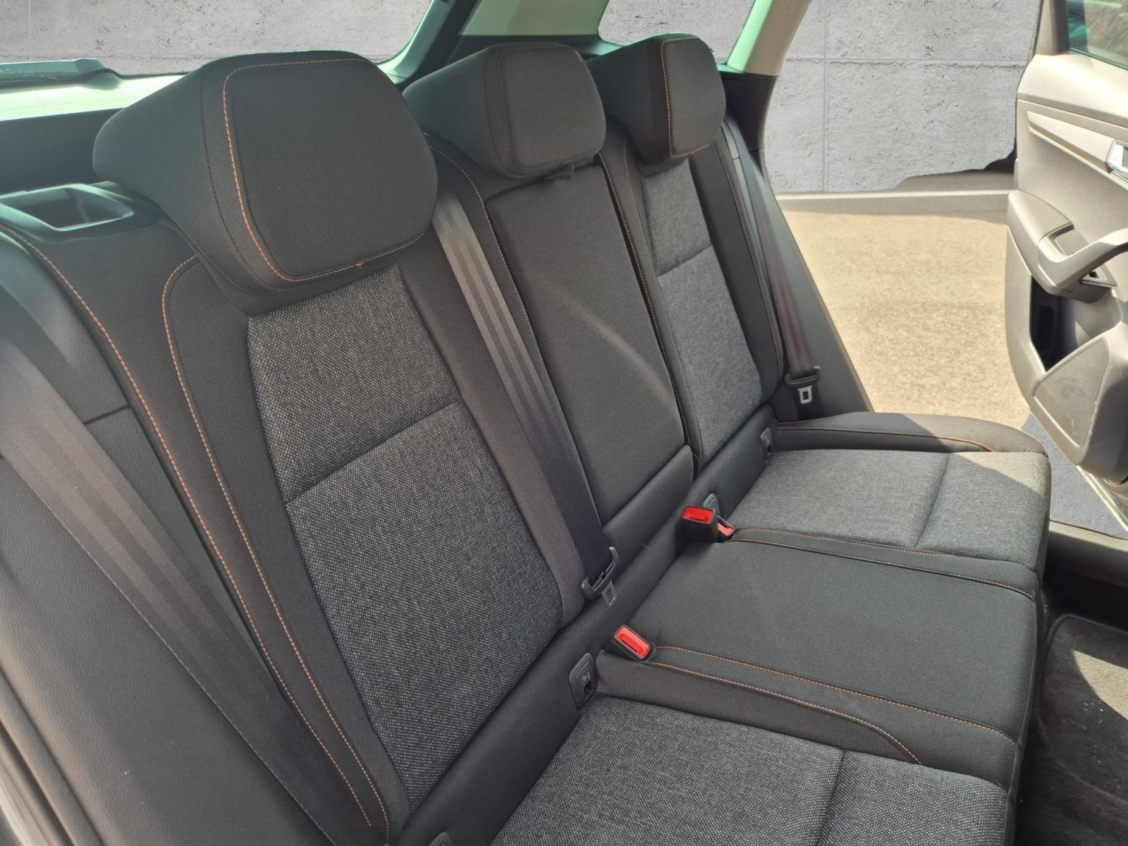 Skoda Karoq 1.5 TSI DSG CLEVER +AHK +LED +ACC +RKAM +N