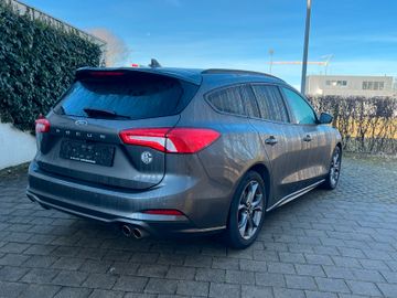 Ford Focus - 8