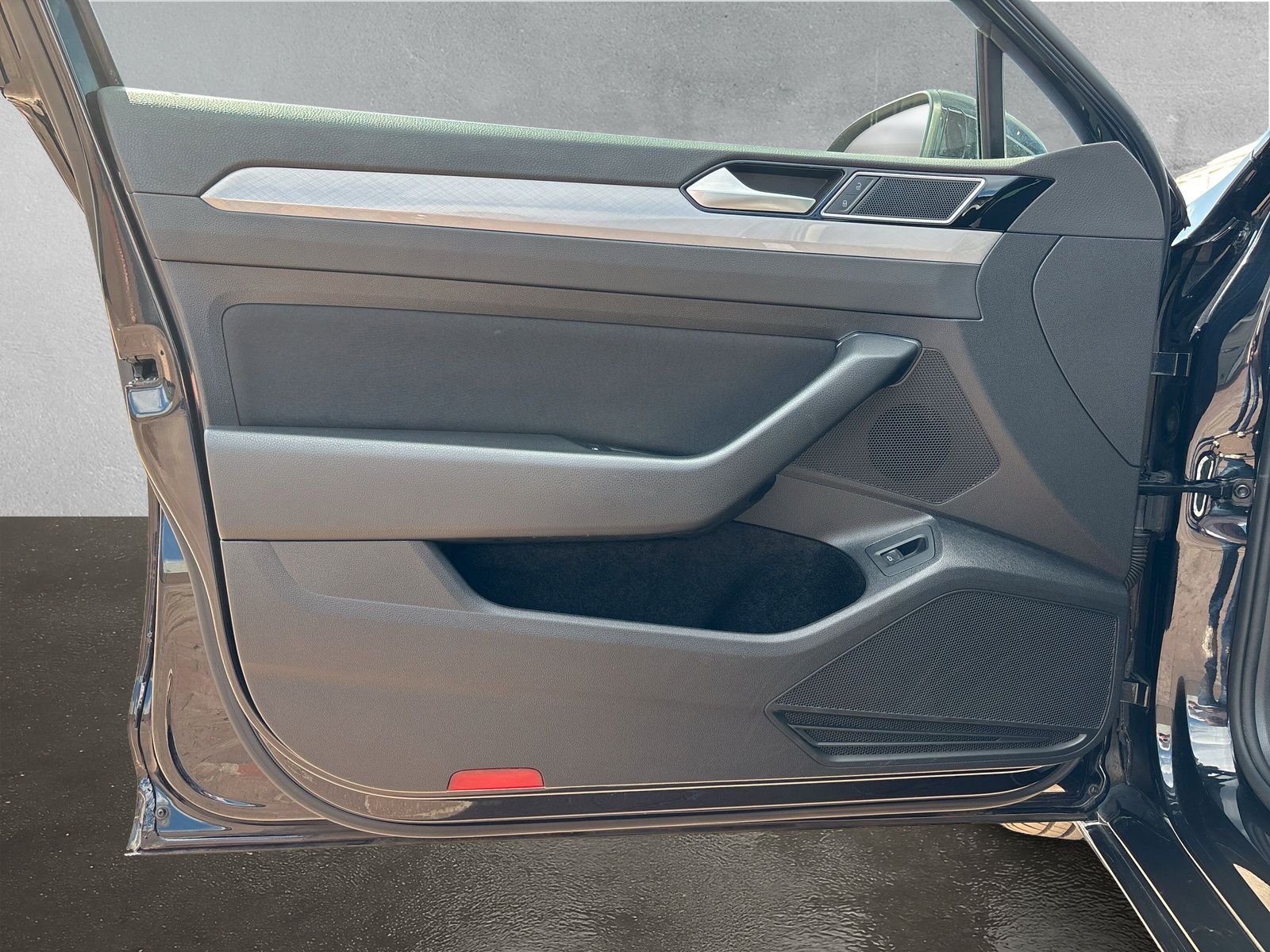 Fahrzeugabbildung Volkswagen Passat Variant Business 2.0 TDI DSG AHK RFK