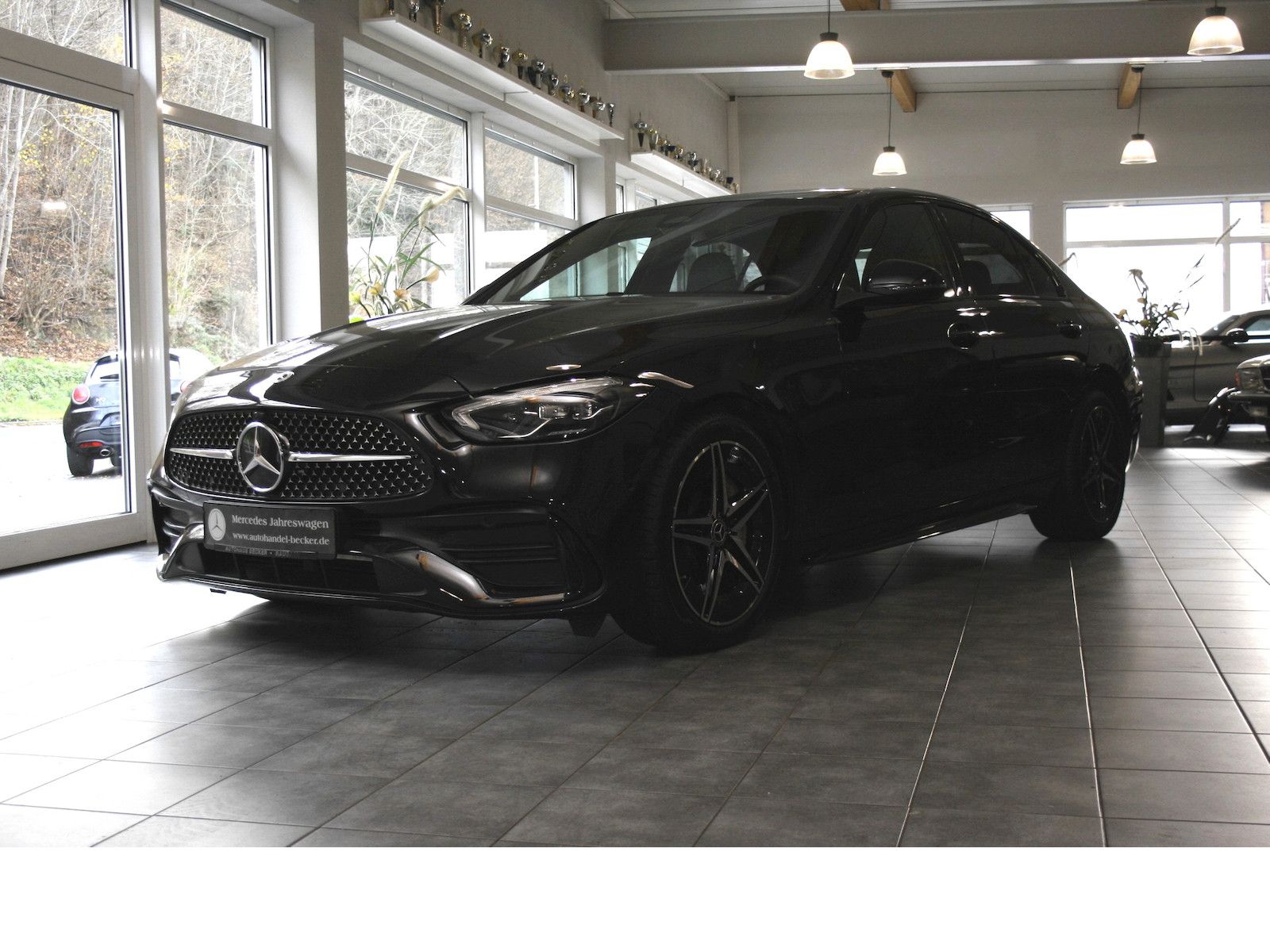 Fahrzeugabbildung Mercedes-Benz C 180 AMG *Night*Burmester Surround*Winter-Paket