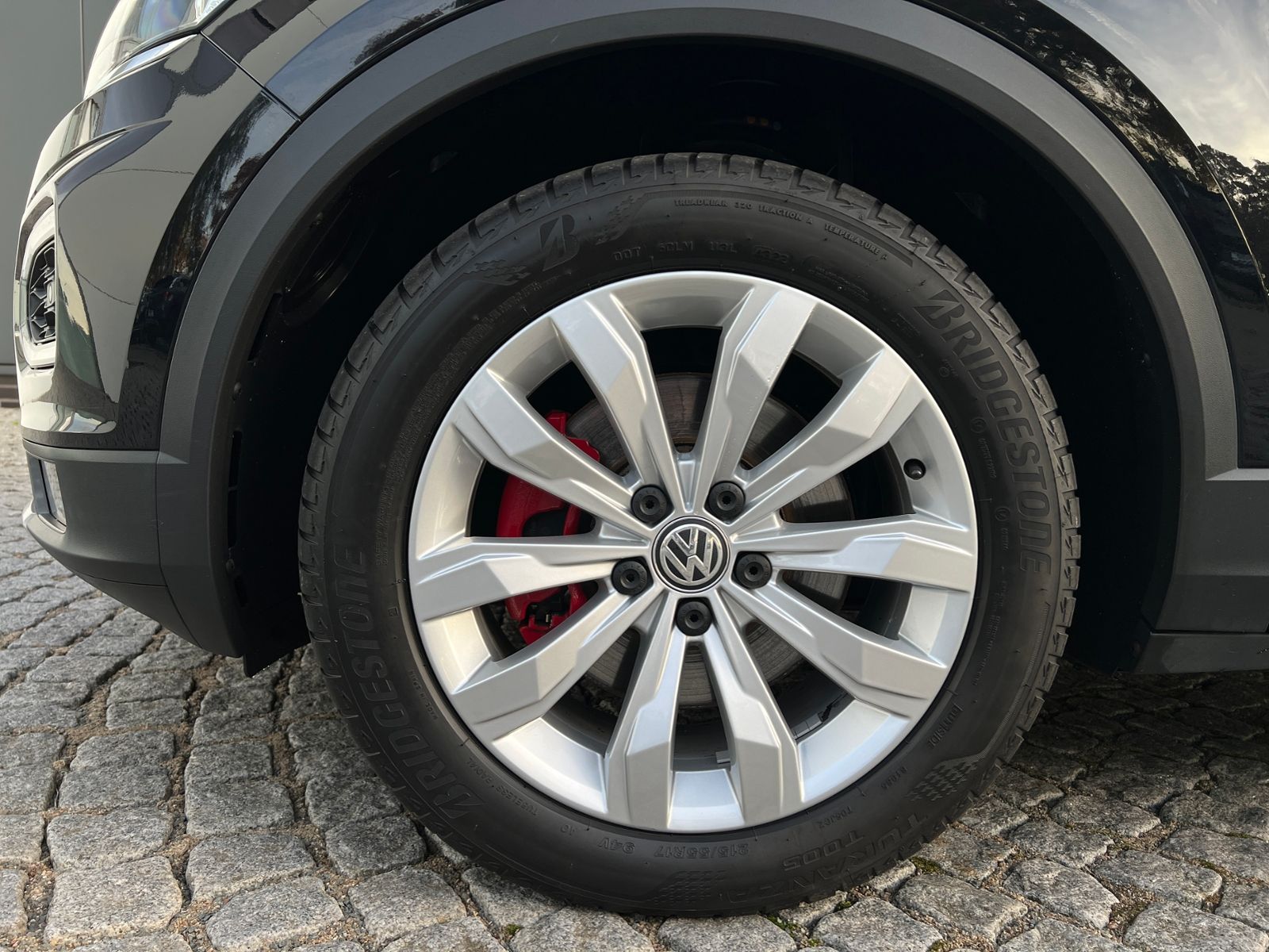 Fahrzeugabbildung Volkswagen T-Roc 1.5 TSI Sport *AHK,ACC,17"-LM*