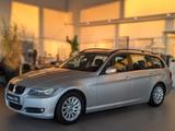 BMW 318i Touring Automatik /Xenon/AHK/PDC - BMW 318 aus 2009: Kombi, 318i