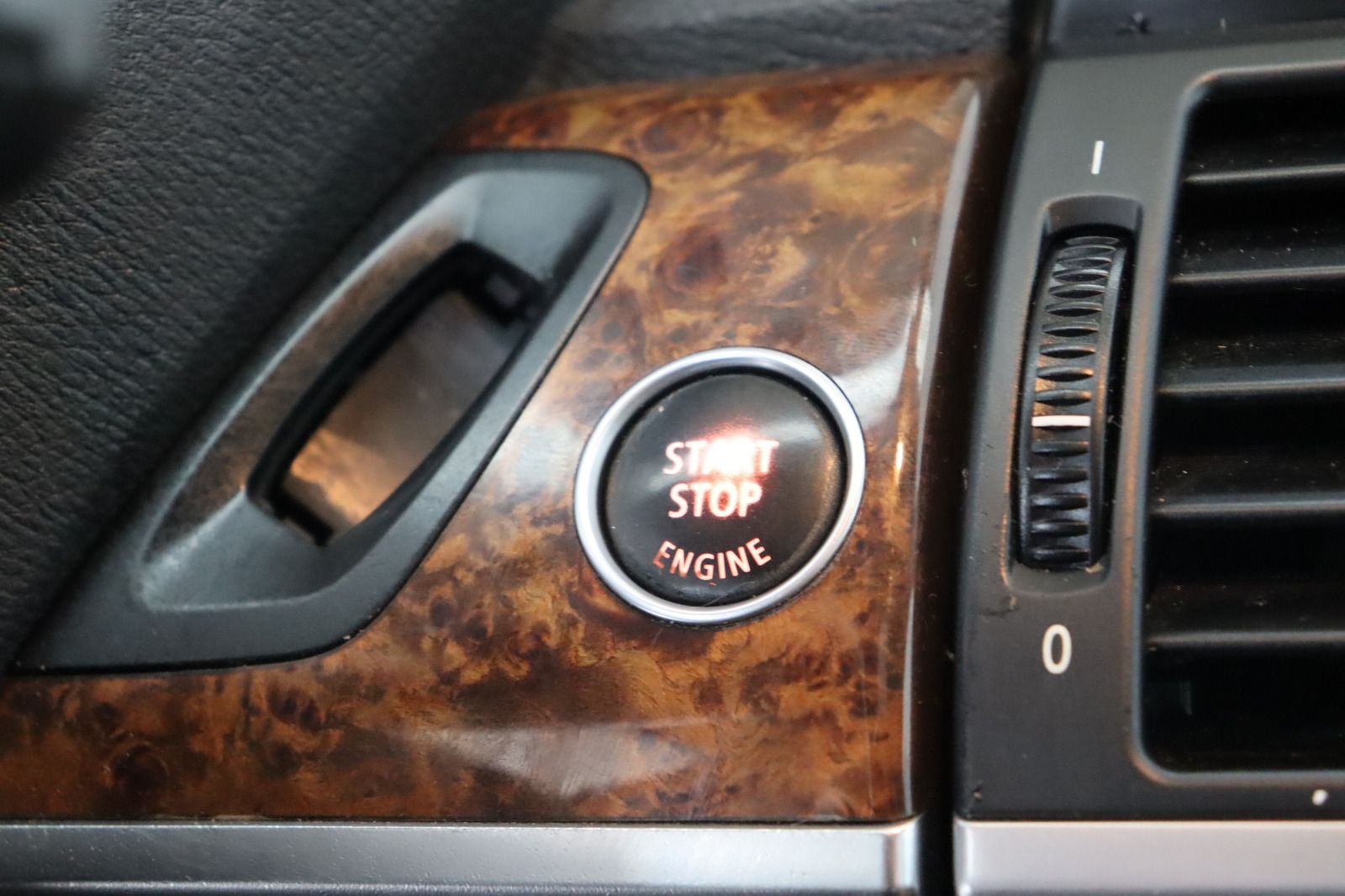 Fahrzeugabbildung BMW X5 3.0d * Xenon * Memory * Leder