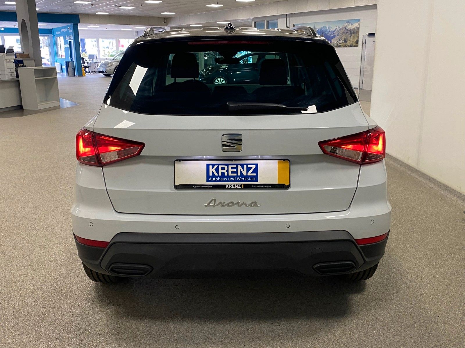 Fahrzeugabbildung SEAT Arona 1.0 TSI DSG STYLE+5 JAHRE GARANTIE+AHK+LED