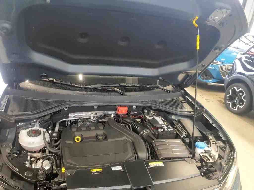 Volkswagen T-Roc Style 1.5 TSI Pano*Tempo*PDC*RFK*SH*Klima
