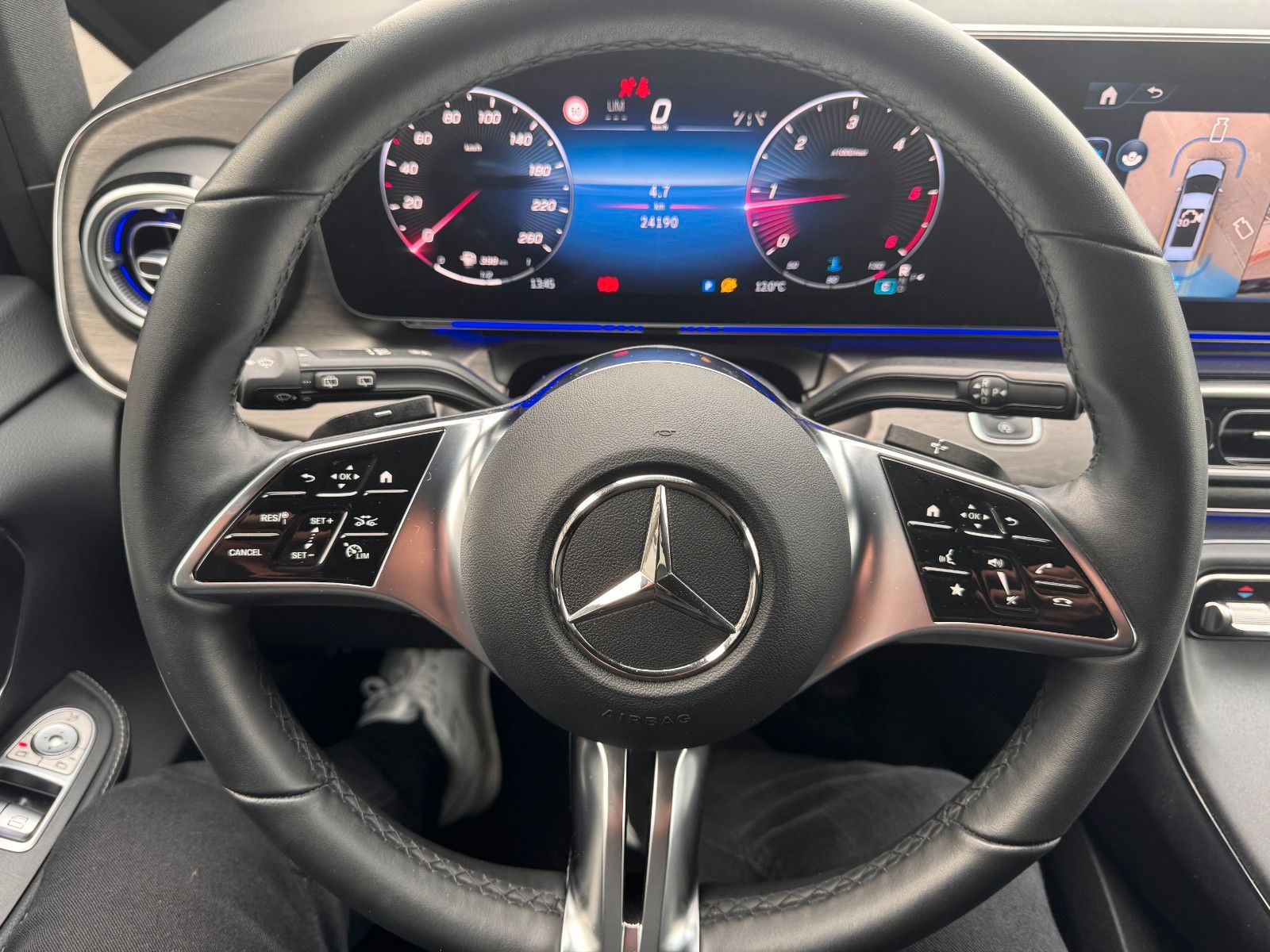 Fahrzeugabbildung Mercedes-Benz V 300 d AVA DISTRONIC AHK Standheiz Sound