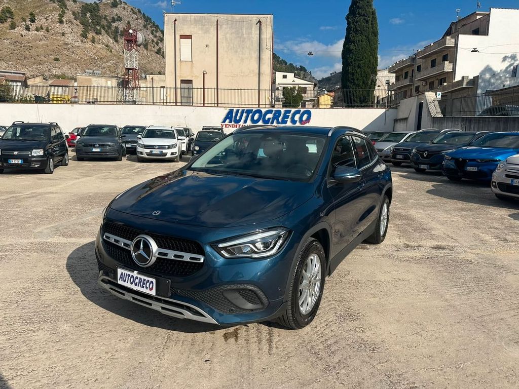 Image of Mercedes-Benz GLA 200