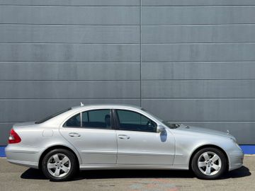 Mercedes E 220 - 4