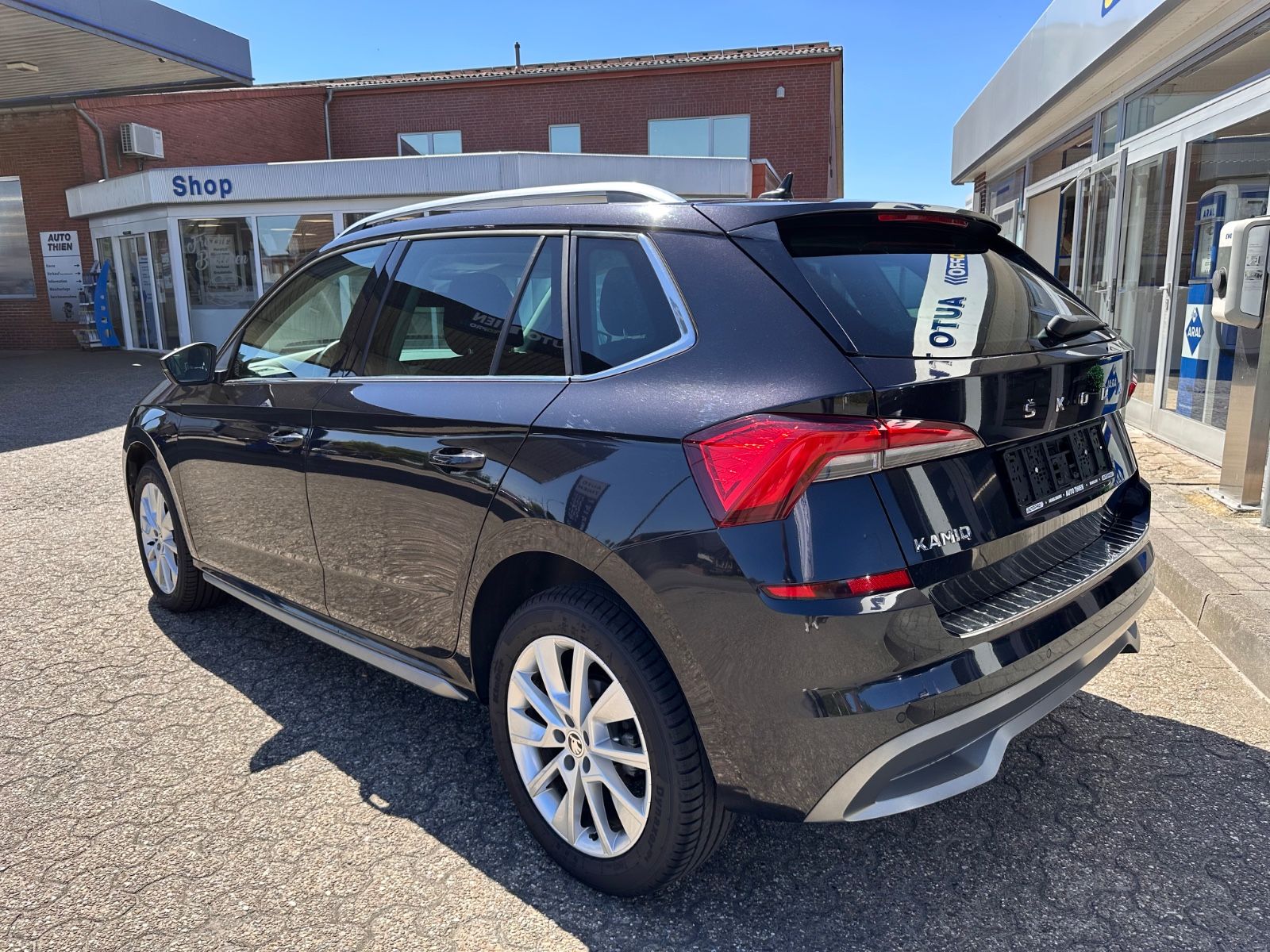 Fahrzeugabbildung SKODA Kamiq 1.5 TSI DSG Style AHK/ACC/LED/Navi/Kessy