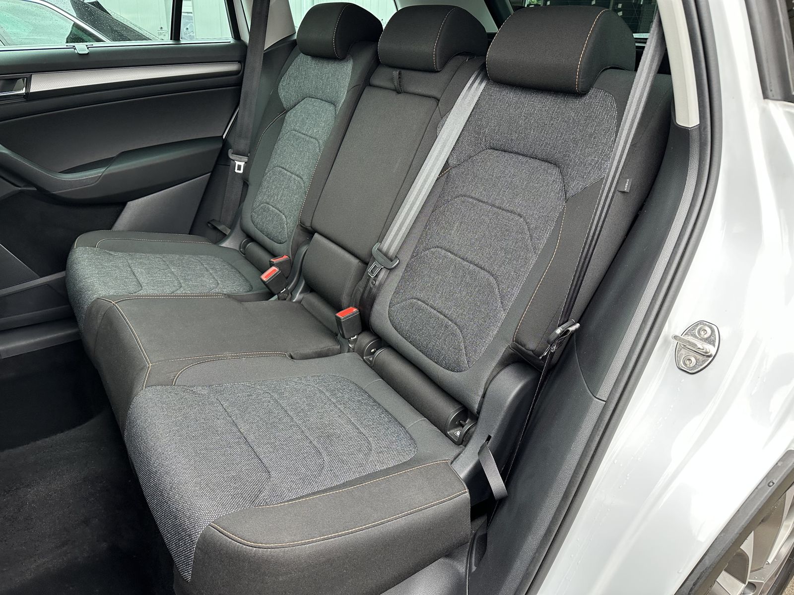 Fahrzeugabbildung SKODA Kodiaq 2.0 TDI DSG Clever NAV+LED+AHK+KAMERA+ACC