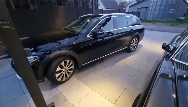 MERCEDES-BENZ E 220  Diesel All-Terrain 120.000 km 