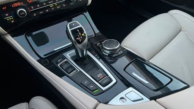 Fahrzeugabbildung BMW 535d Limousine *BI-XENON*KLIMA*