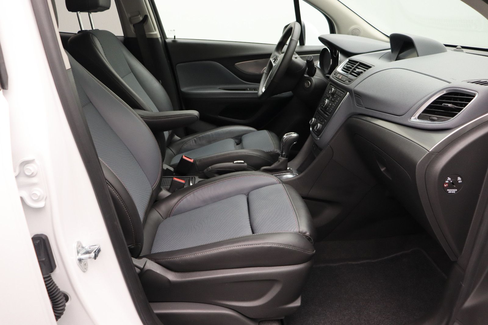 Fahrzeugabbildung Opel Mokka 1.4 140PS Innovation Automatik