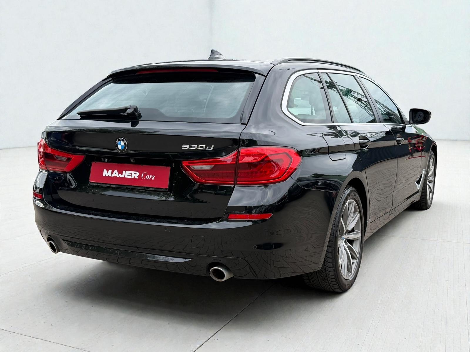 BMW 530d Touring*PANO*LEDER*HUD*LED*HIFI*APPLECAR*