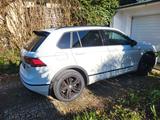 Volkswagen Tiguan 2.0 TDI SCR 140kW DSG 4MOTION Highlin... - Volkswagen Tiguan: TDI 140
