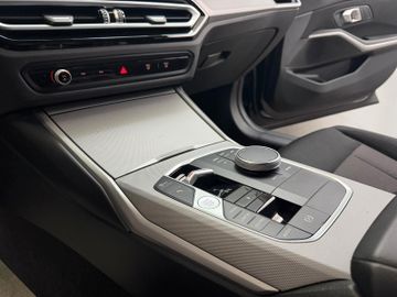 BMW 318 - 12
