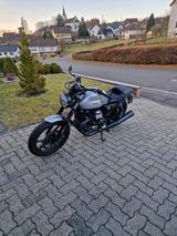 Moto Guzzi V7 Stone