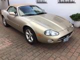 Jaguar XK 8 Cabrio - Jaguar XK8 aus 2001