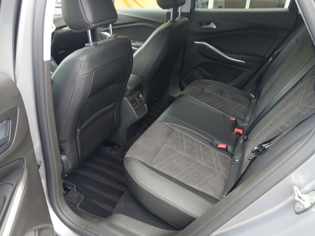 Opel Grandland GS 1.2 AT +AHK+TECH-PRO+NAVI+KEYLESS+