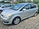 Toyota Corolla Verso Diesel 2008 - graue Toyota Corolla Verso