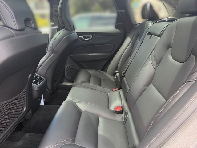 Volvo XC60 Ultimate Bright AWD*AHK*4C*