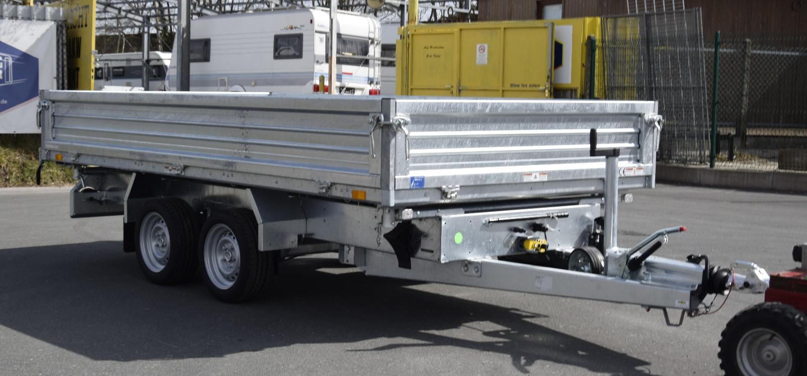 Humbaur HTK 3500.37 mit Fuhrmann-BW, Bohlenschacht