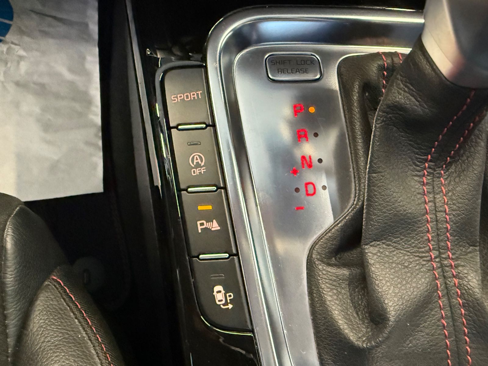 Fahrzeugabbildung Kia Ceed GT 1.6T GT DCT-Navi,Automatik,Klimaauto.