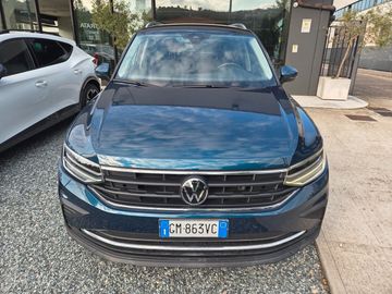 Volkswagen Tiguan - 4