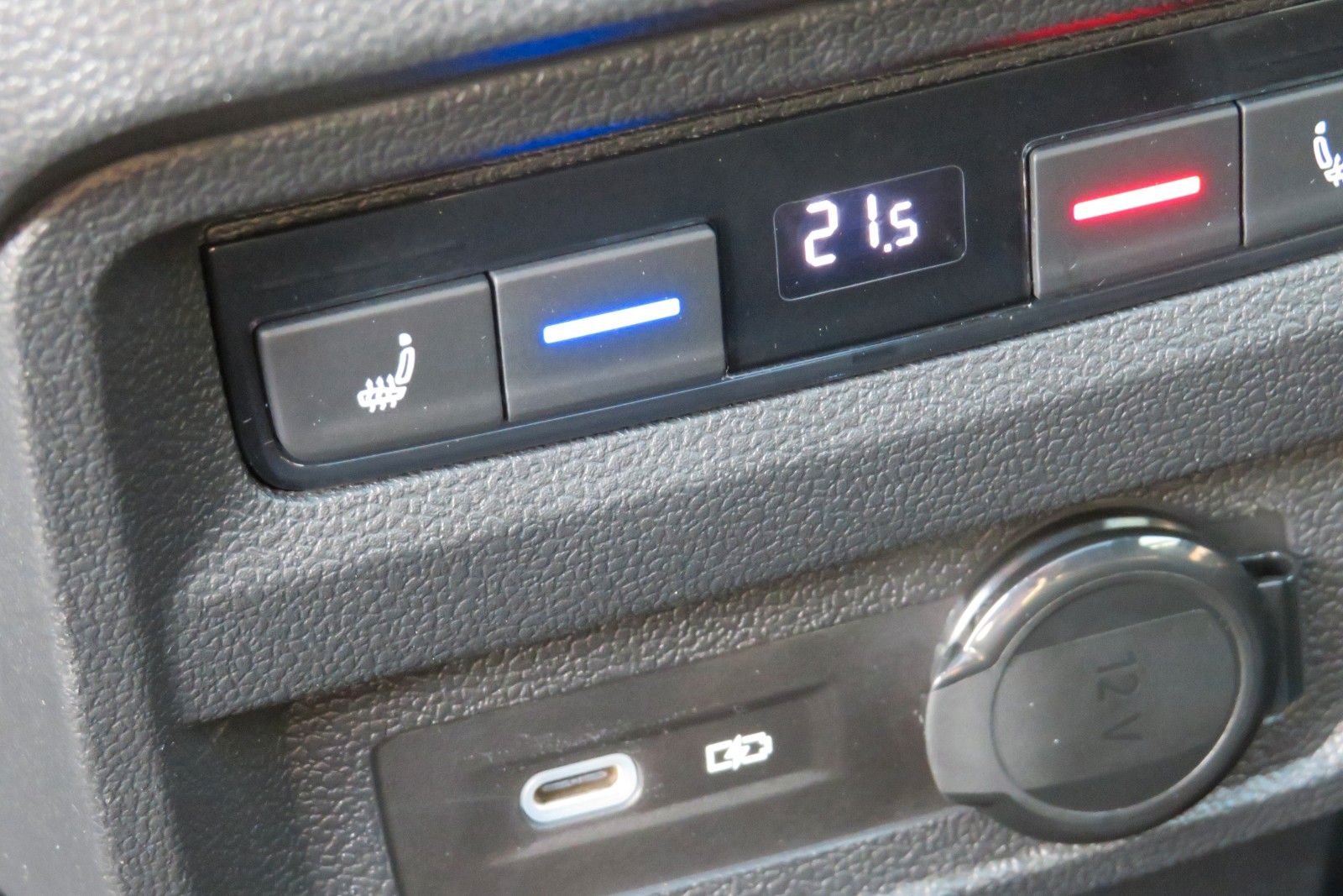 Fahrzeugabbildung SEAT Tarraco Xcellence PANO 7S ACC NAVI LEDER  LED