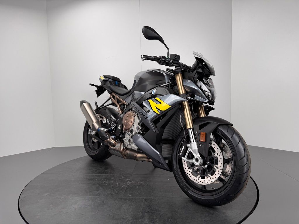 Fahrzeugabbildung BMW S 1000 R *NEUWERTIG *KAUM KILOMETER