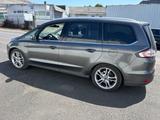 Ford Galaxy 2,0 TDCi Bi-Turbo 154kW DPF Titanium ... - Ford Galaxy mit Schiebetür