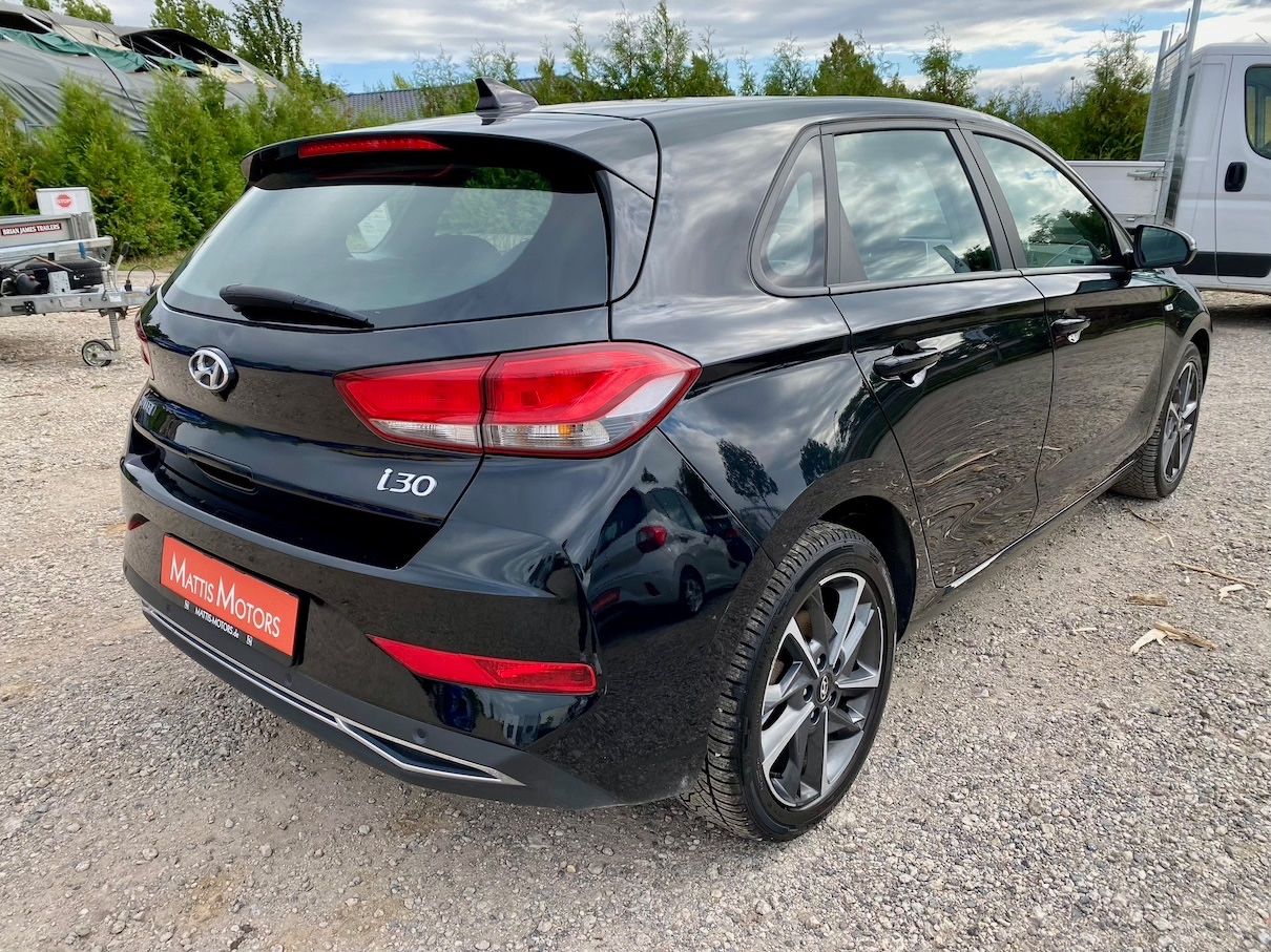 Fahrzeugabbildung Hyundai i30 1.0 DCT AAC SHZ ALLWETTER ALU