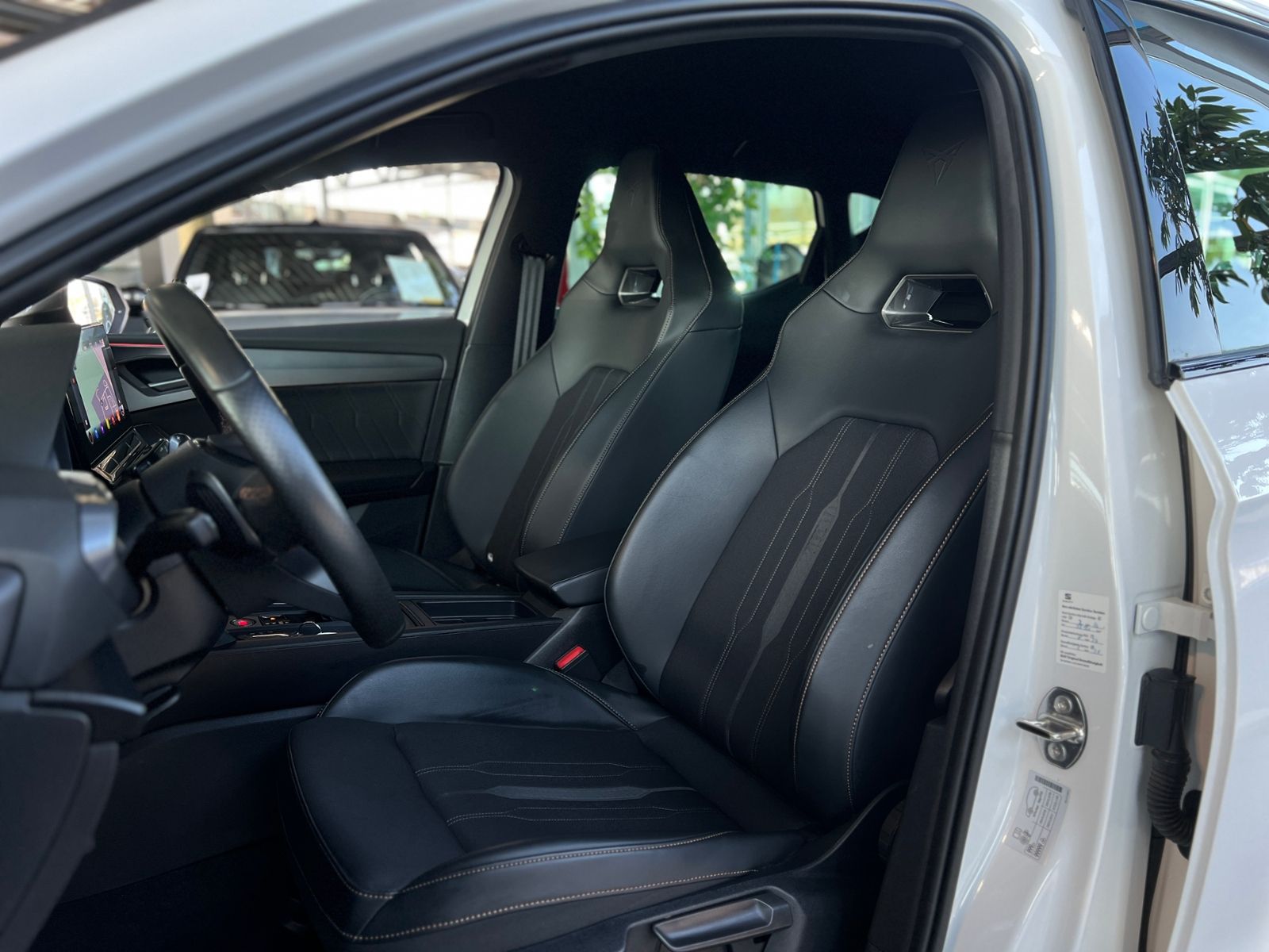 Fahrzeugabbildung CUPRA Leon Lim. VZ e-Hybrid FULL LINK LED NAVI