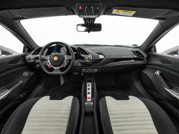 2018 Ferrari 488 GTB photo 4