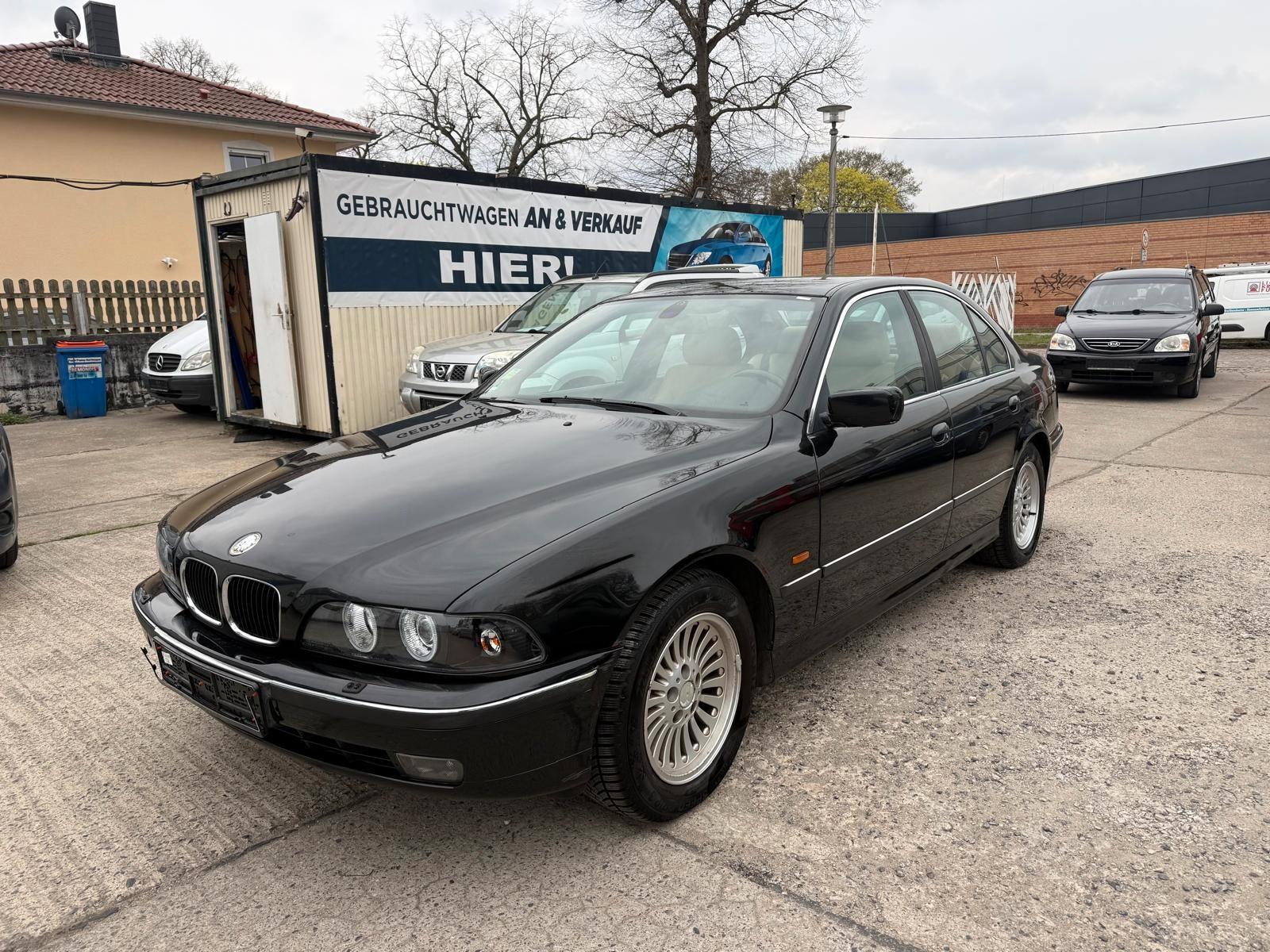 BMW 523 *TUV  NEU*XENON*VOLLLEDER*SHZ*AUTOMATIK*
