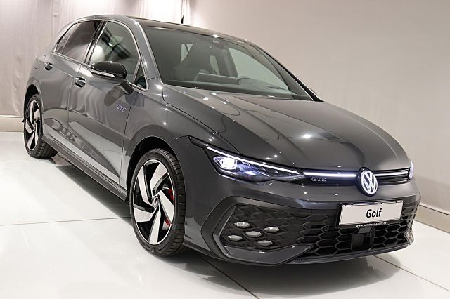 Golf GTE 1.5 DSG BlackStyle AHK Winterr. PANO KA