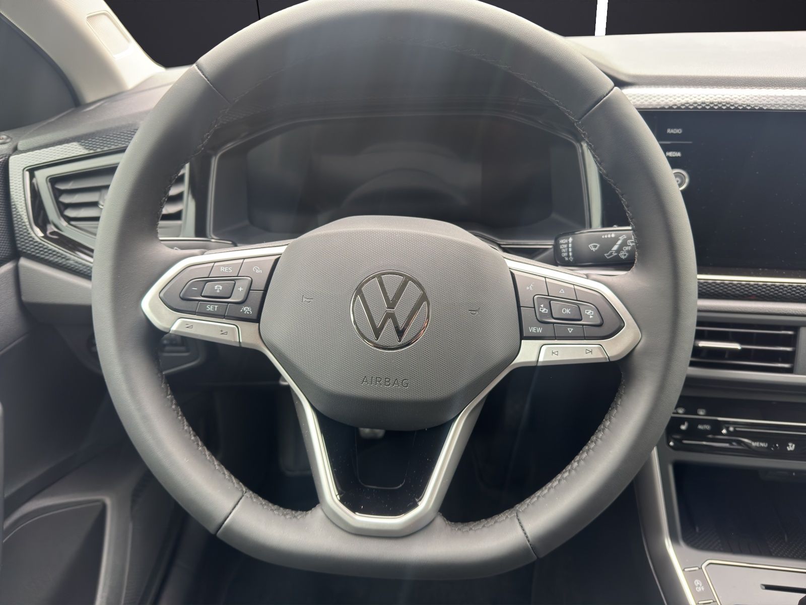 Fahrzeugabbildung Volkswagen Polo Life WR SH