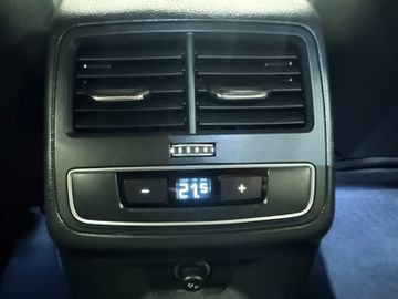 Audi RS4 Avant 2.9 TFSI quattro*HUD*Navi*Klima*SHZ*BT
