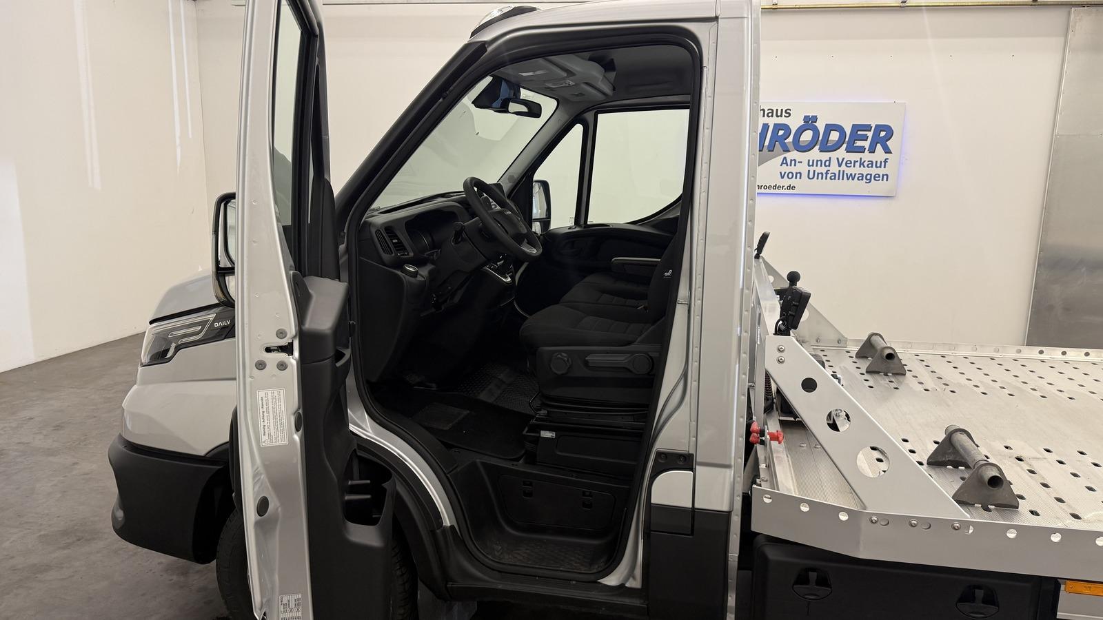 Iveco Daily 35-180 Hi-Matic 3.0L Autotransporter Aut.