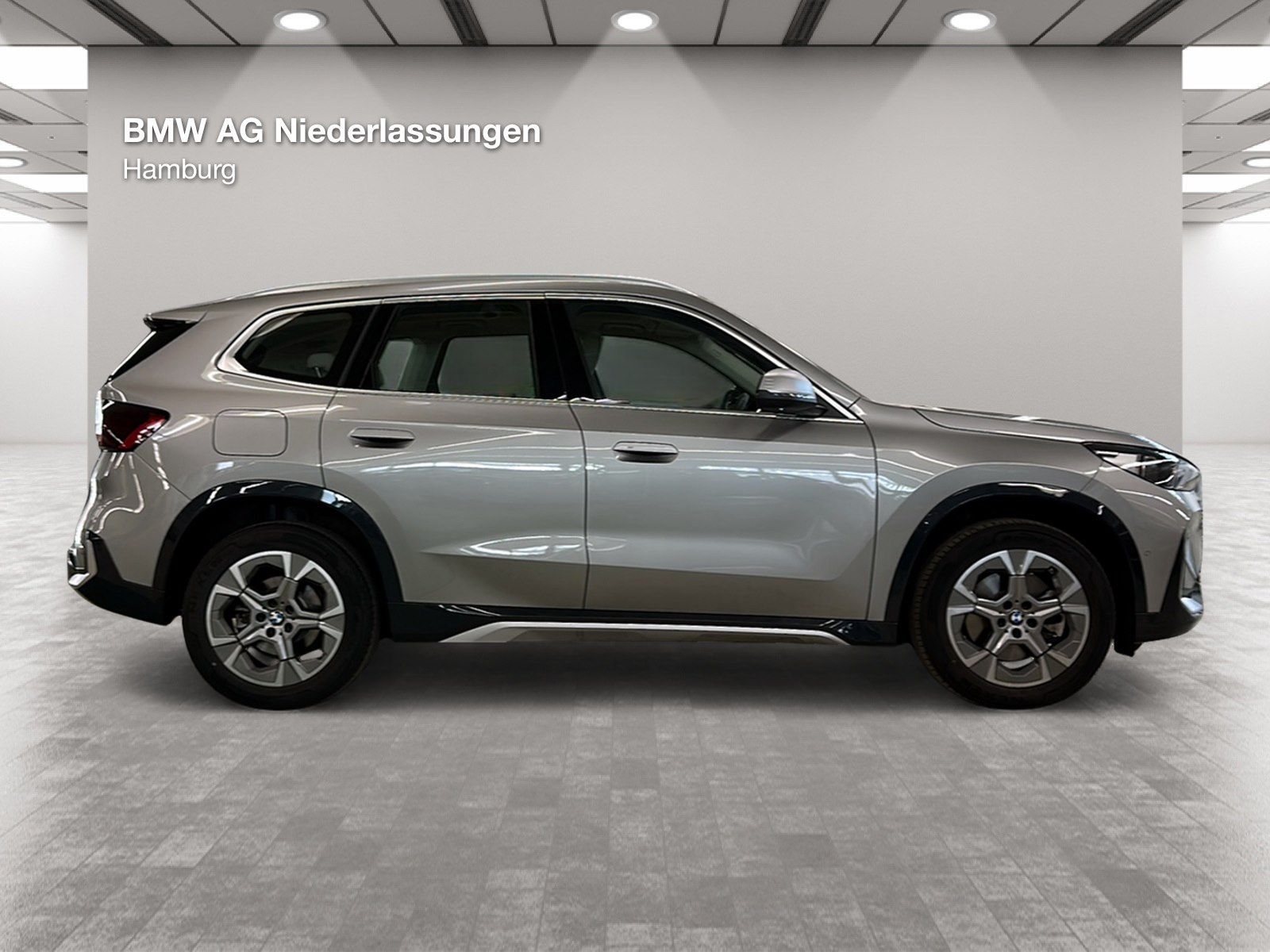 BMW X1 xDrive23i Kamera Pano.Dach Sportsitze LED foto 4